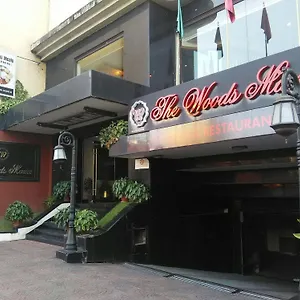The Woods Manor Mg Road Hotel